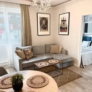  Apartment Starogdanski 7